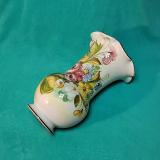 Vaso in ceramica di Castelli