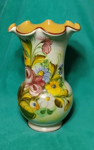 Vaso in ceramica di Castelli