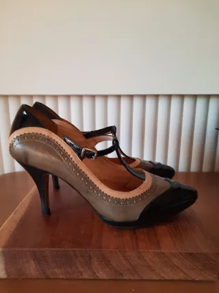 Zapatos charol tacón 37