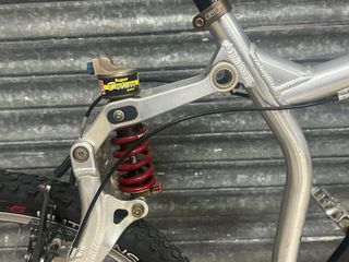 Bicicleta GT LTS-DH Alu Descenso