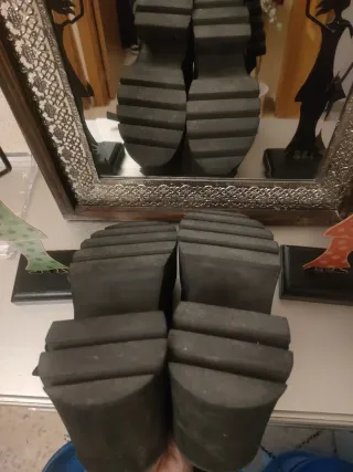 Zapatos plataforma de Charol Góticos