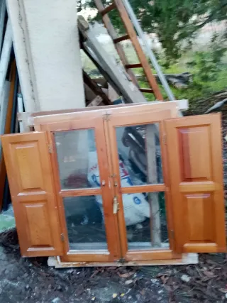 Se venden 5 ventanas de madera