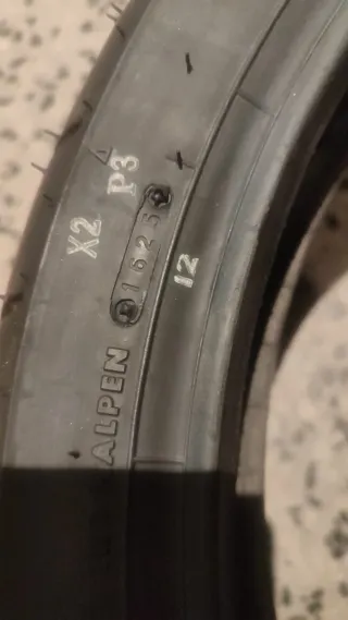 Neumáticos Bridgestone Battlax SC 100/80-16