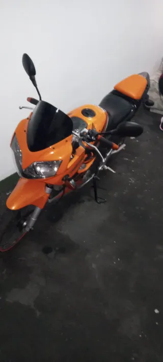 Honda CBR 125R - Vendo o Cambio