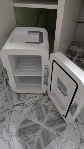 Mini nevera Cecotec Bolero