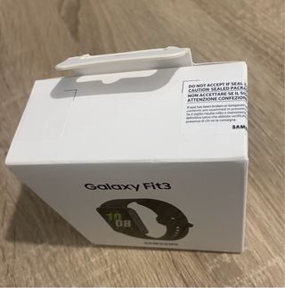 Samsung Galaxy Fit 3 Gris – NUEVO y Precintado