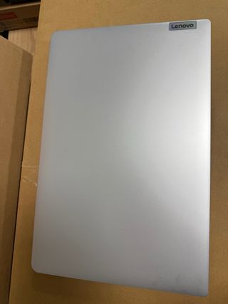 LENOVO IDEAPAD 1 TB SSD AMD RYZEN 7. 16GB RAM