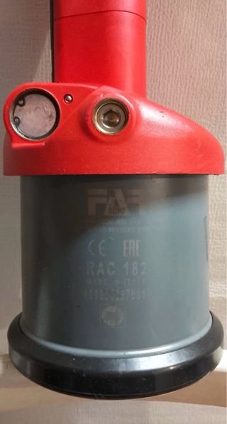 Rivettatrice pneumatica FAR RAC182