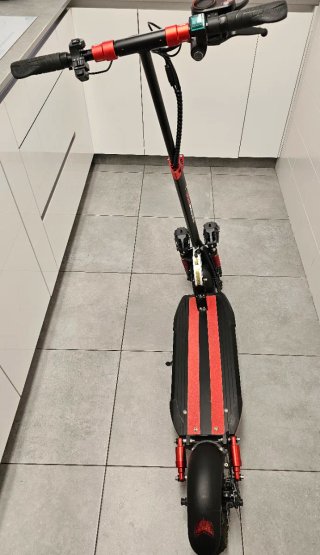 Patinete Eléctrico Sunnigoo Negro/Rojo