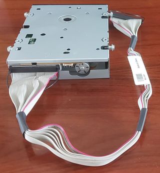 ANTIGUA DISQUETERA DE 3,5” MARCA SONY