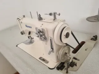 Máquina de coser Refrey industrial