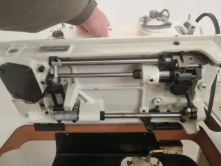 Máquina de coser Refrey industrial