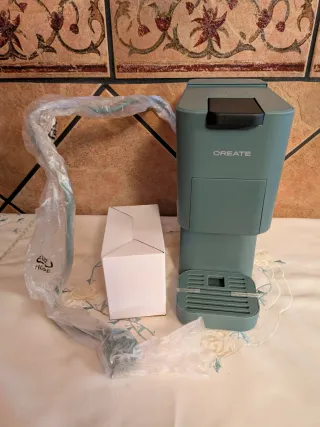 Cafetera multicápsulas y café molido Create