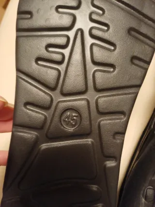 Sandalias negras hombre playa