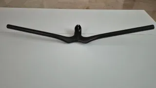 Manillar integrado de carbono