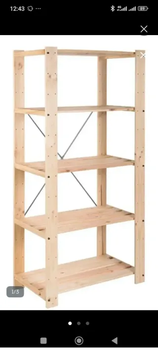 Estantería de madera