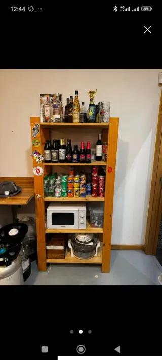 Estantería de madera