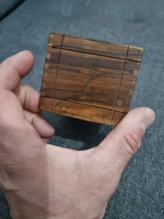 Salvadanaio vintage legno rondini