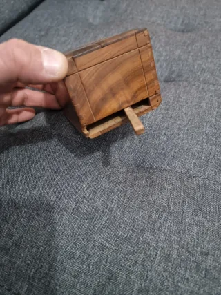 Salvadanaio vintage legno rondini