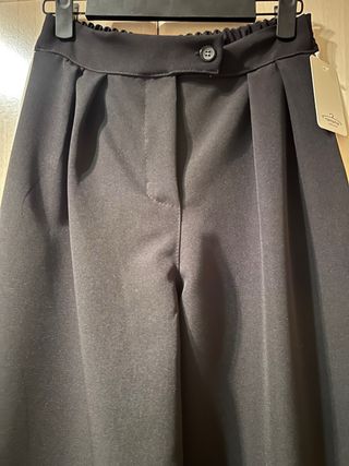 Pantalón negro ancho de vestir