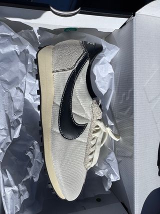 Zapatillas Nike Blancas y Negras