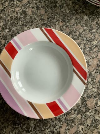 Juego de Platos de Porcelana Multicolor