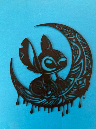 Line Art Stitch sulla Luna – Silhouette 3D in PLA
