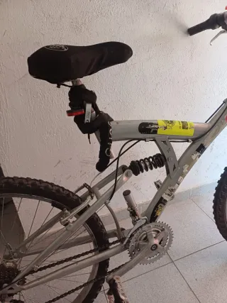 Bicicleta de montaña para adulto