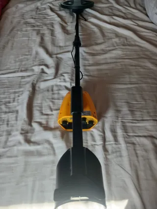 Detector de Metales Naranja