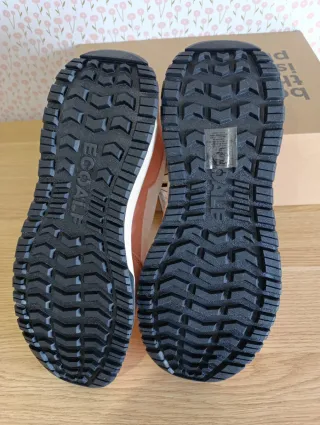 Zapatillas Ecoalf Blancas y Rosas