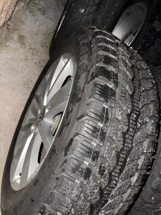 Llantas Volkswagen 185/60 R15 + Neumáticos Nieve