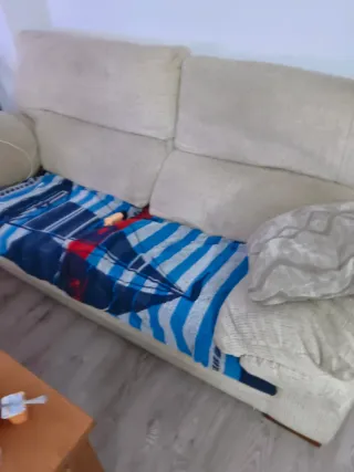 Regalo,Sofá 3 y 2 plazas + mesa auxiliar