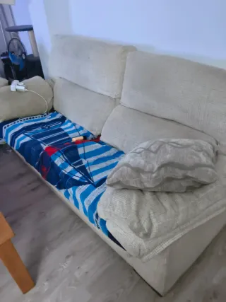 Regalo,Sofá 3 y 2 plazas + mesa auxiliar