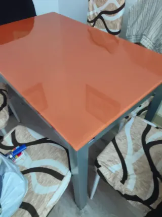 Regalo,Sofá 3 y 2 plazas + mesa auxiliar