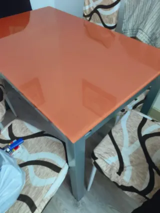 Regalo,Sofá 3 y 2 plazas + mesa auxiliar