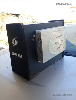 Subwoofer 600W con amplificador