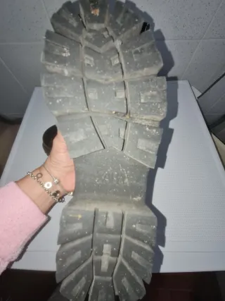 Botas de piel negras