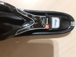 SILLIN BICICLETA SELLE ITALIA SLR FULL CARBONO