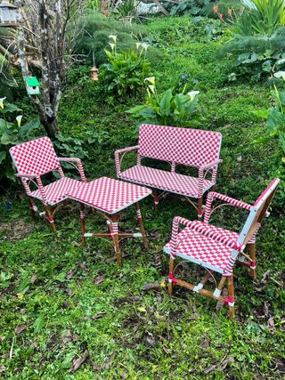 Mesa y Sillas Jardín Vintage Cuadros Rojo/Blanco