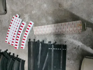 Scalextric Lote Circuito GP.16 + Accesorios