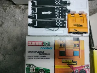 Scalextric Lote Circuito GP.16 + Accesorios