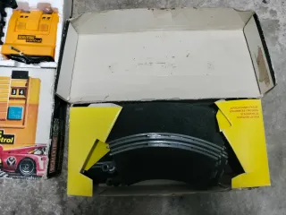 Scalextric Lote Circuito GP.16 + Accesorios