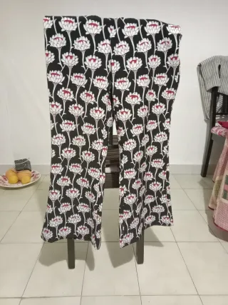 Pantalón estampado floral