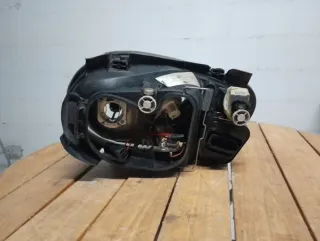 Faro Delantero VW Golf IV