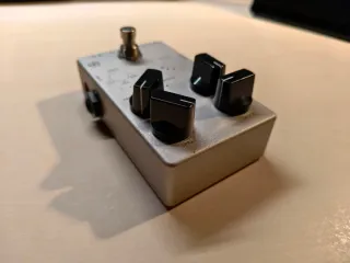 Pedal compresor para bajo Darkglass Hyper Luminal