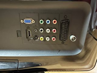 Monitor Asus 24” Full HD.