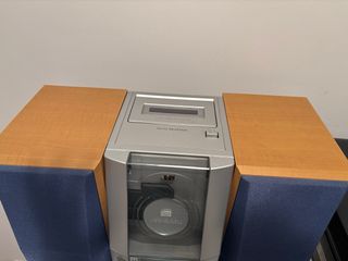 Minicadena JVC Plata y Madera