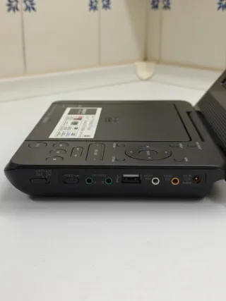 *RARO* Sony DVP-FX750 Leitor DVD Portátil 7"