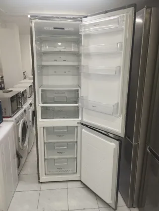 NEVERA MARCA LG ACERO INOXIDABLE A+++ 2+60 cm