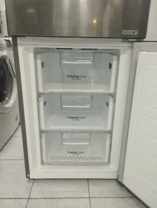 NEVERA MARCA LG ACERO INOXIDABLE A+++ 2+60 cm